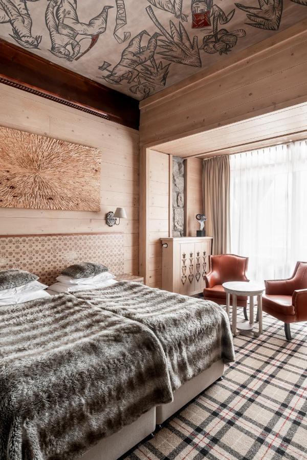 Renaissance Double Room with Balcony