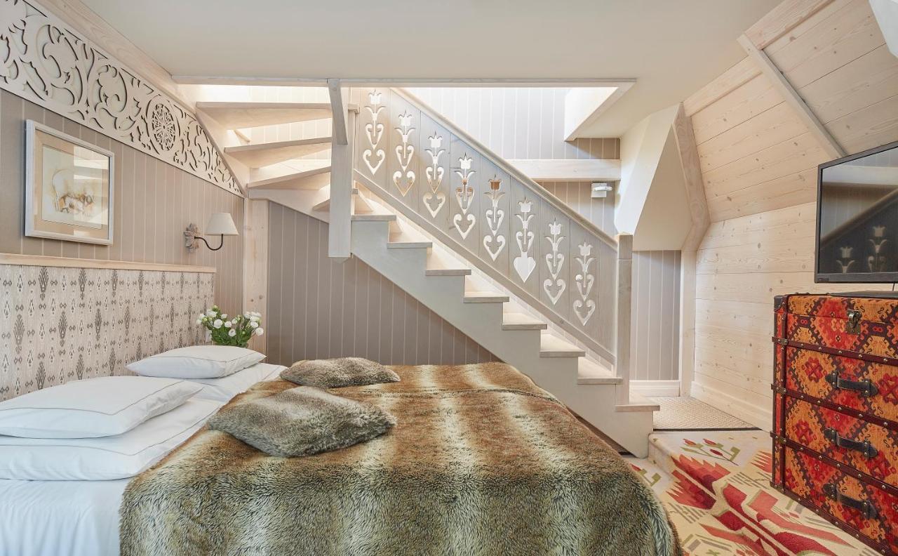 Split-level Suite,1251227062:JPEG